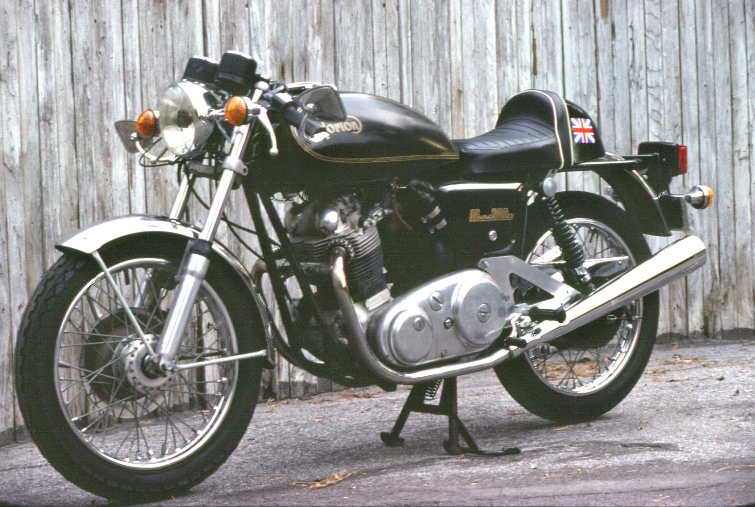 1974 850 Norton Interstate_Fence (1)